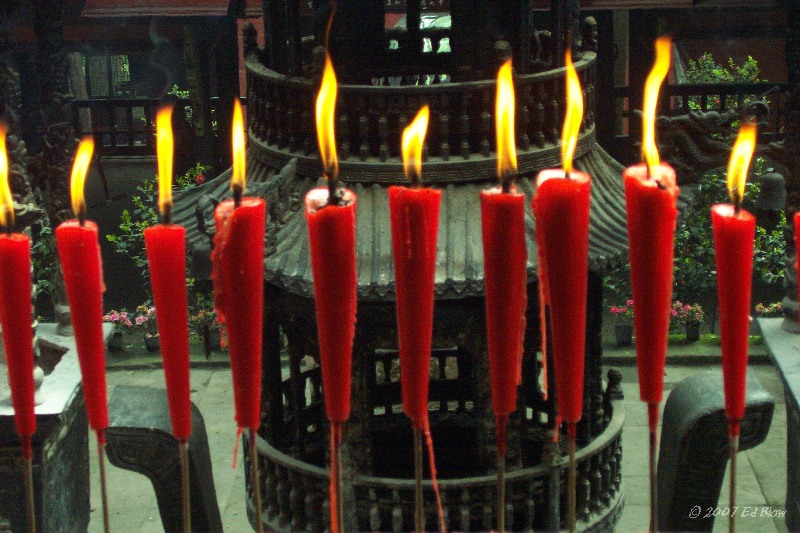 Red candles.jpg - Chengdu